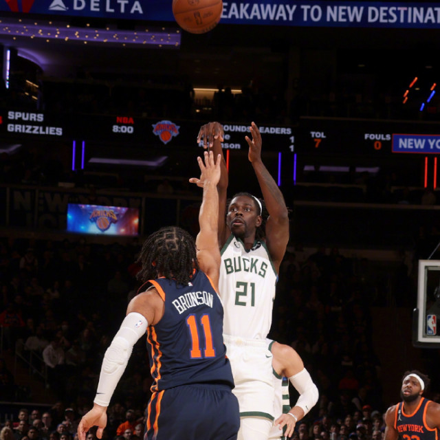 开云娱乐-逆转之夜！雄鹿最后时刻连续得分取胜，看到很多不能实现工作.-开云娱乐