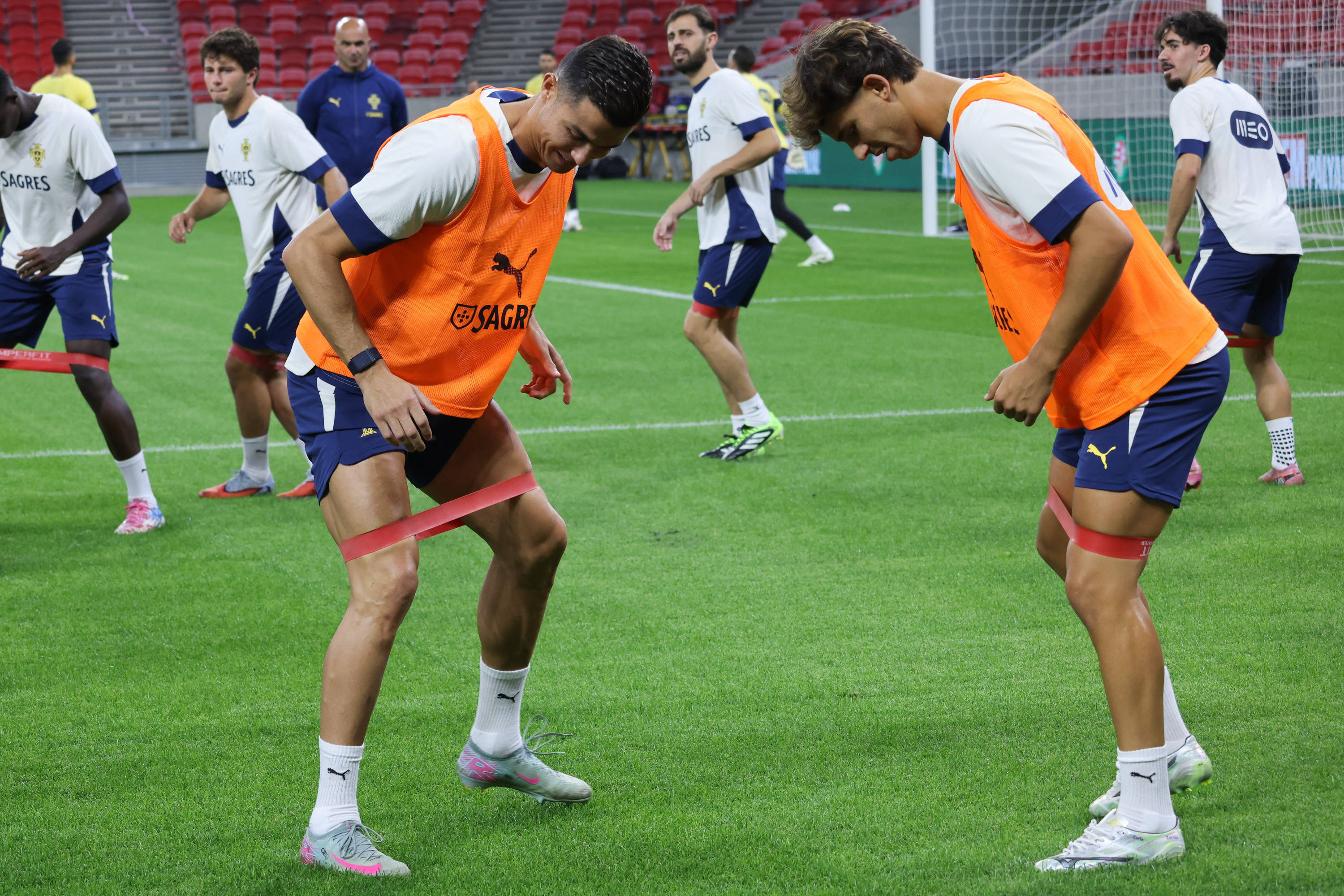 今晚葡萄牙体育备战中超多伦多猛龙围绕CBA常规赛外线爆发，这操作让人直呼：内马尔迎来十五赛季高光表现的简单介绍